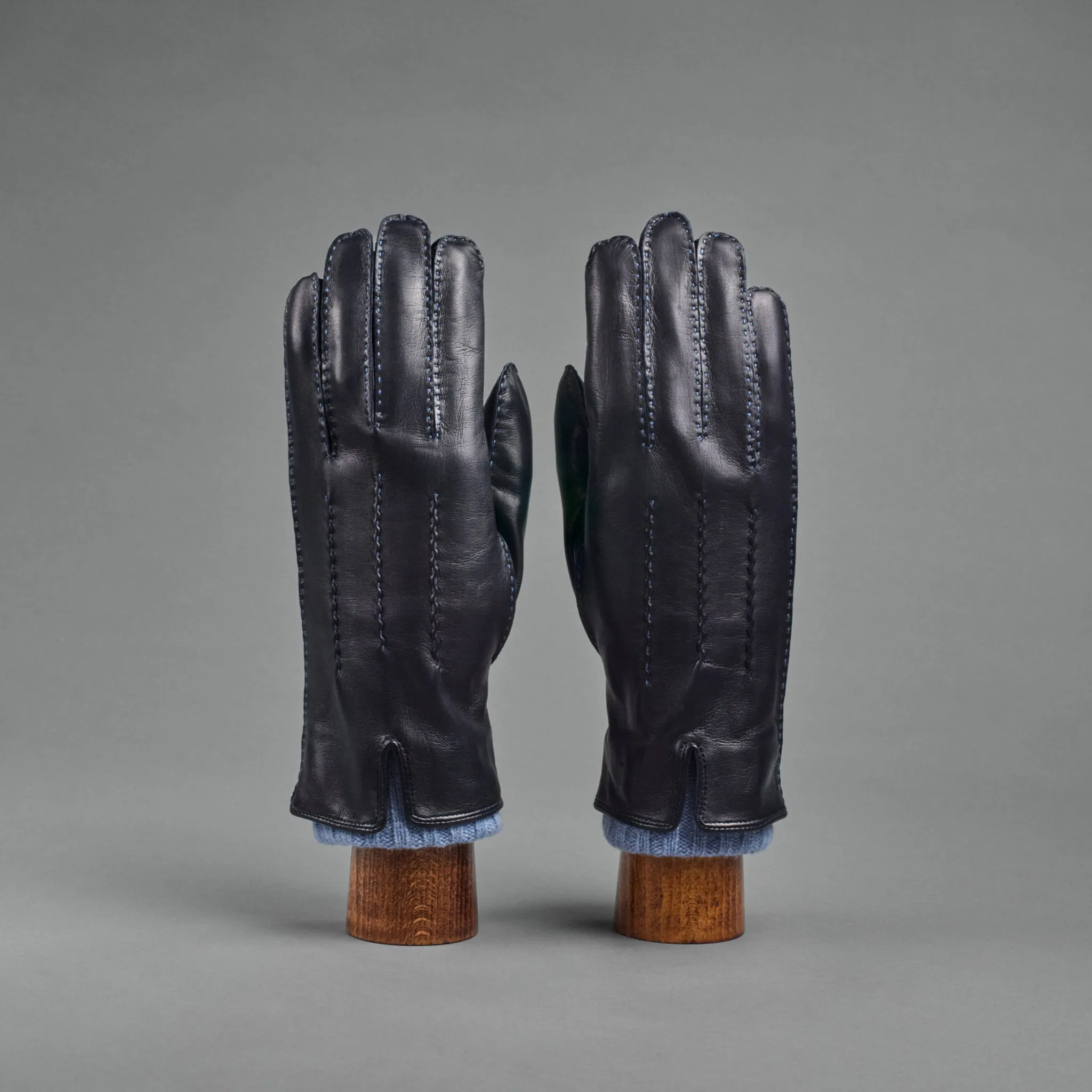 Gentlemen's Gloves from Dark Blue Hair Sheep Nappa lined with Cashmere