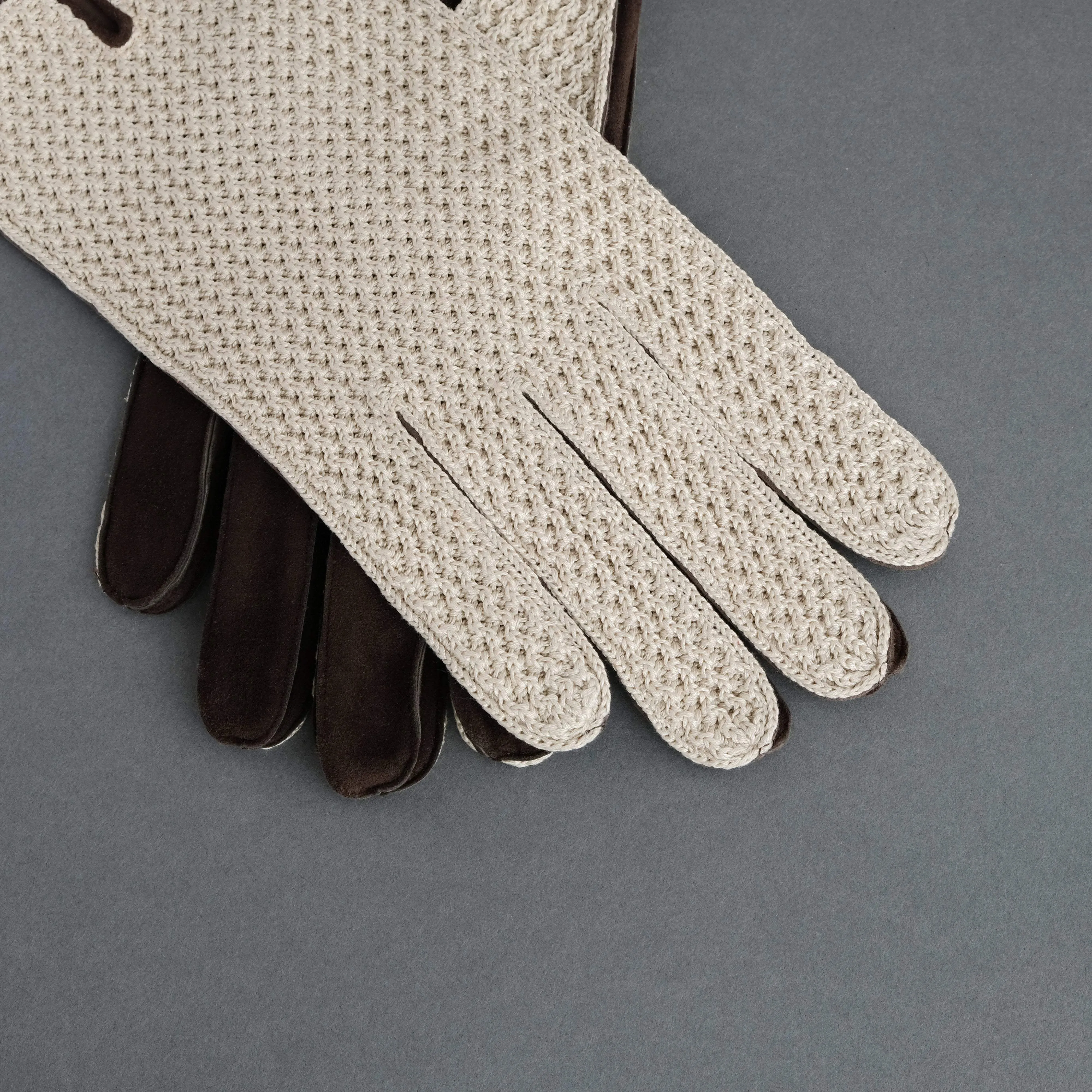 Gentlemen's Unlined Gloves from Reindeer and Cotton Crochet