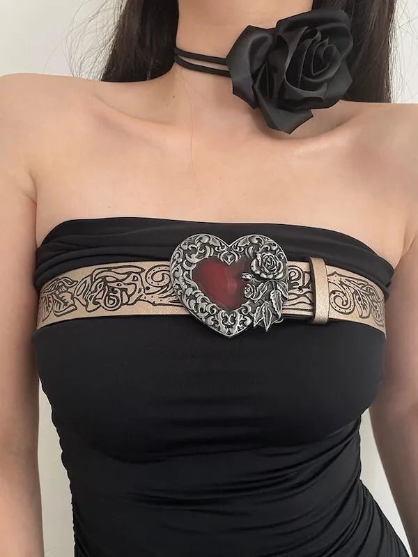 Retro bloody heart embossed belt