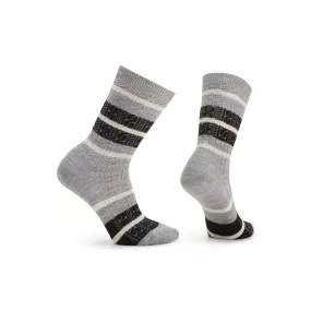 SMARTWOOL STRIPE CABLE CREW SOCKS LIGHT GRAY - WOMENS